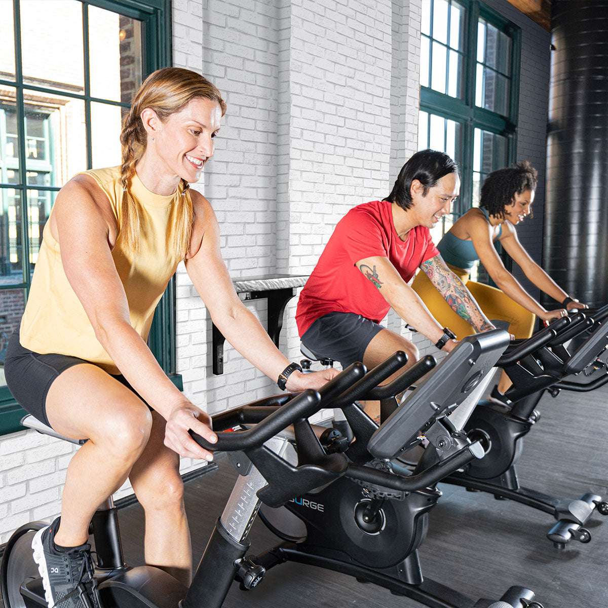 True Fitness Vapor Series Surge Spin Bike